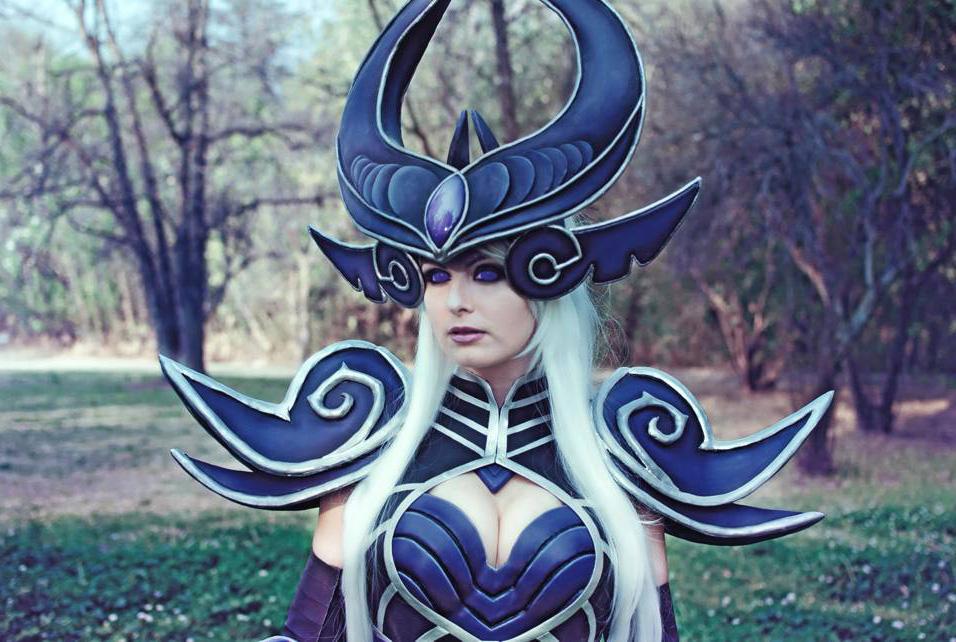 Ngắm cosplay Syndra cực quyến rũ của Kinpatsu - Ảnh 7