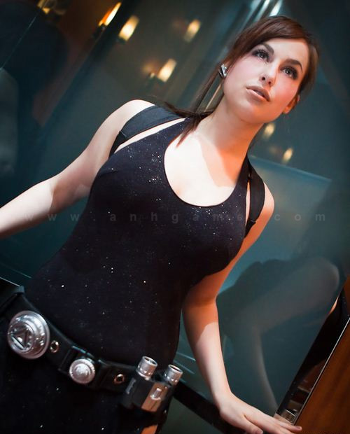 “Mãn nhãn” với cosplay Lara Croft từ Nhật Bản - Ảnh 2
