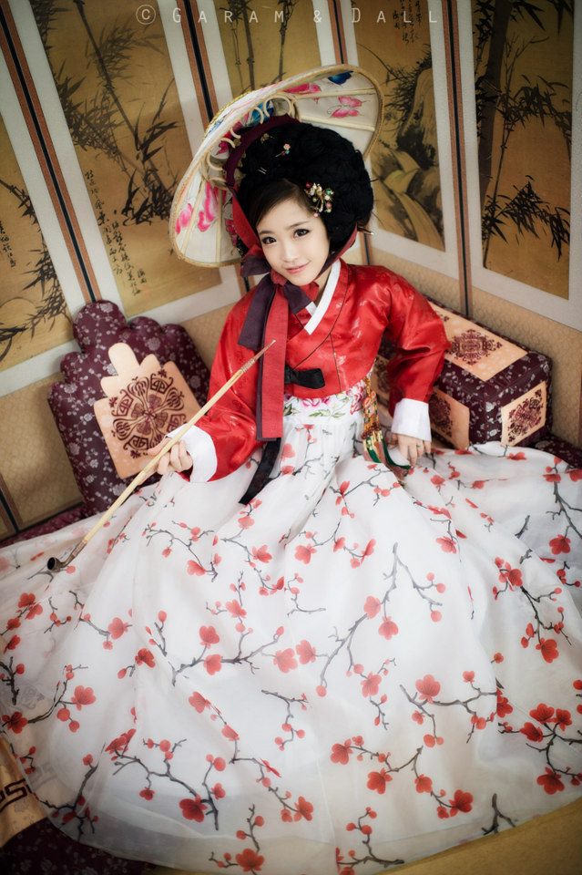 Tomia gợi cảm với trang phục truyền thống Hanbok - Ảnh 20