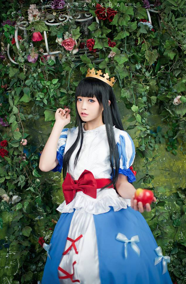 Tomia khoe cosplay Bạch Tuyết cực ấn tượng - Ảnh 9