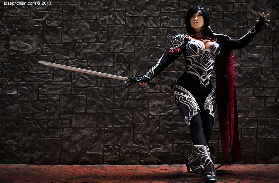 Ngắm cosplay Fiora Quạ Đêm cực chất của Yaya Han - Ảnh 3