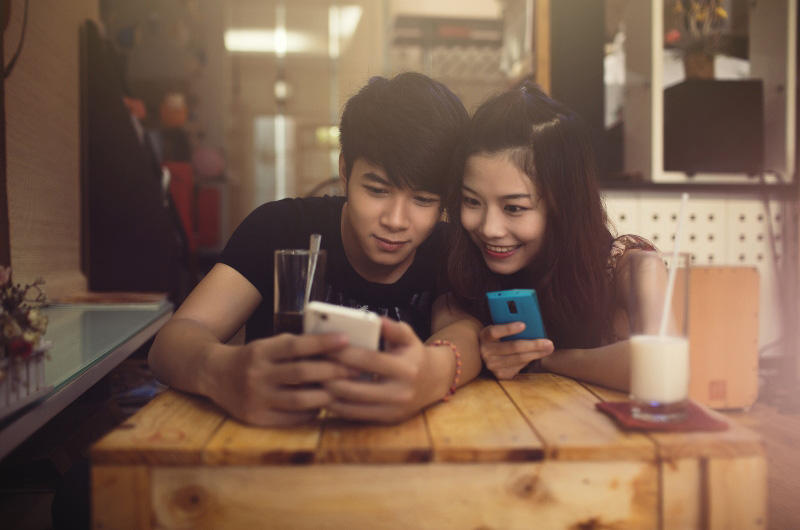 Cặp đôi "Hà Nội, em yêu anh" mê mẩn Phong Vân Truyền Kỳ - Ảnh 3