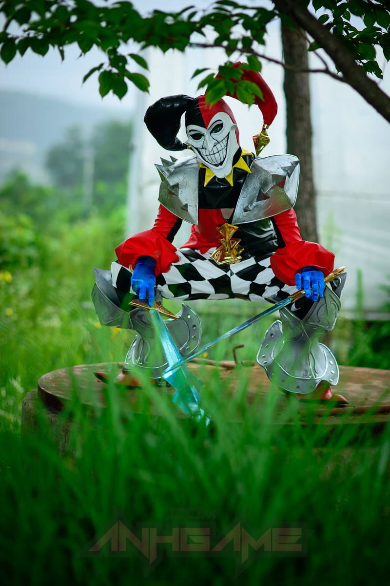 Cosplay "tên hề quỷ" Shaco trong Liên Minh Huyền Thoại - Ảnh 3