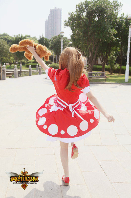 Cô bé bóng tối Annie khoe dáng thiếu nữ - Ảnh 5