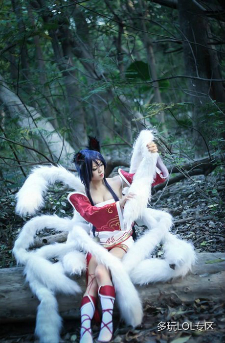 Ngắm cosplay hồ ly chín đuôi Ahri cực quyến rũ - Ảnh 10