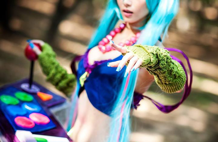 Cosplay Sona Giả Lập siêu gợi cảm và quyến rũ - Ảnh 6