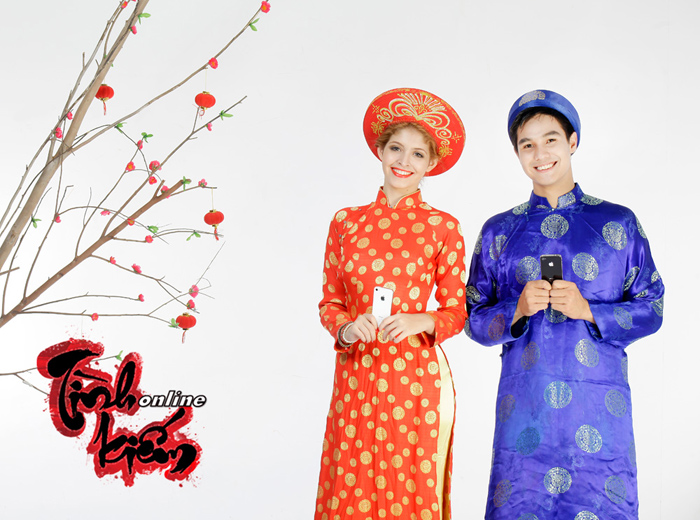 Andrea và Baggio tình tứ đón Tết cổ truyền Việt Nam - Ảnh 3
