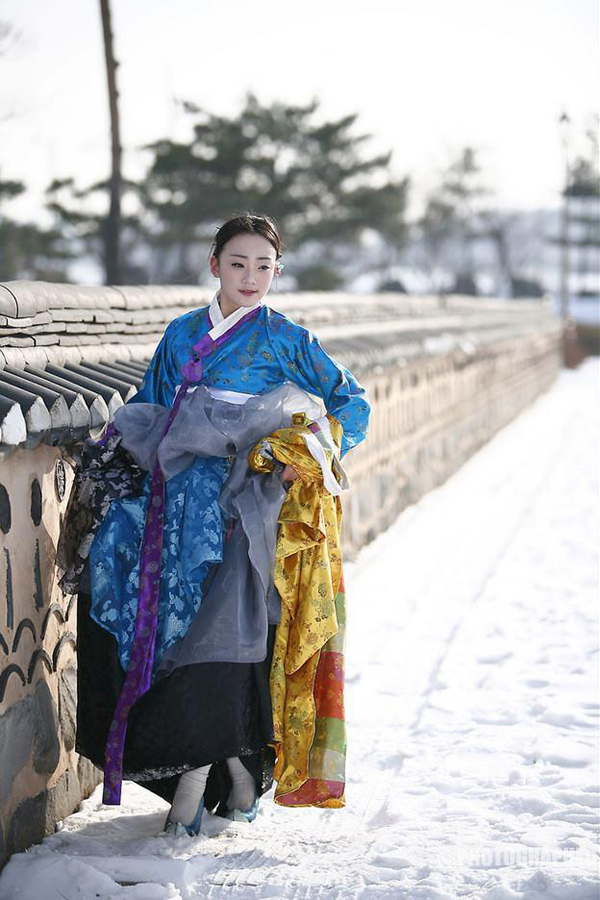 Miyuko xúng xính trong trang phục Hanbok - Ảnh 4