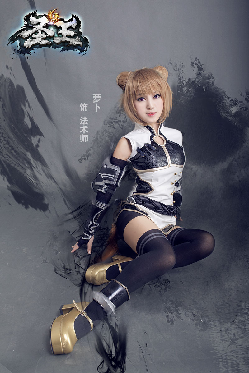 Perfect World khoe cosplay Thánh Vương cực gợi cảm - Ảnh 10