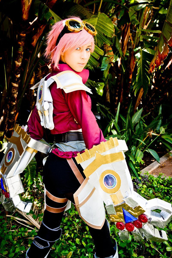 Ngắm vẻ quyến rũ của Vi qua cosplay - Ảnh 2