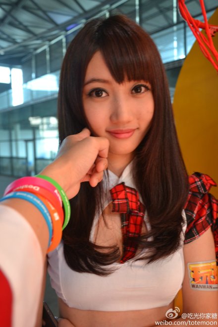 Sờ tận tay các showgirl tại ChinaJoy 2013 - Ảnh 14