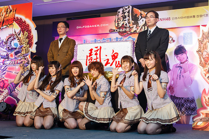 SNH48 xinh tươi trong lễ ra mắt Đấu Hồn Online - Ảnh 4