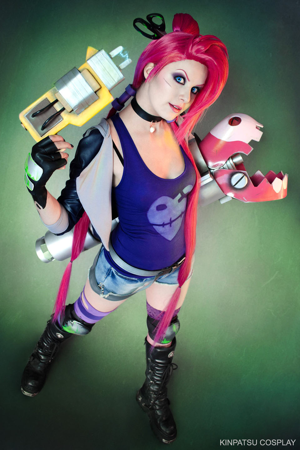 Cosplay Jinx và Jinx Thợ Săn Xác Sống