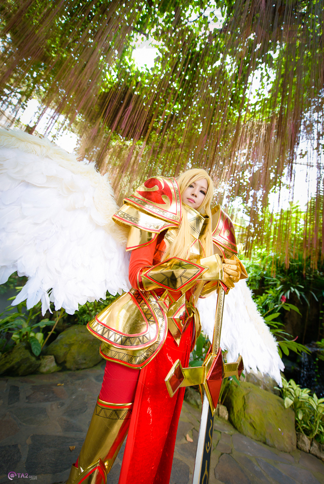 Cosplay "thiên thần phán quyết" Kayle cực chất - Ảnh 2
