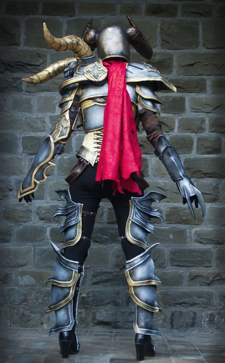 Diablo 3: Bộ ảnh cosplay Demon Hunter của Emily Rosa - Ảnh 4