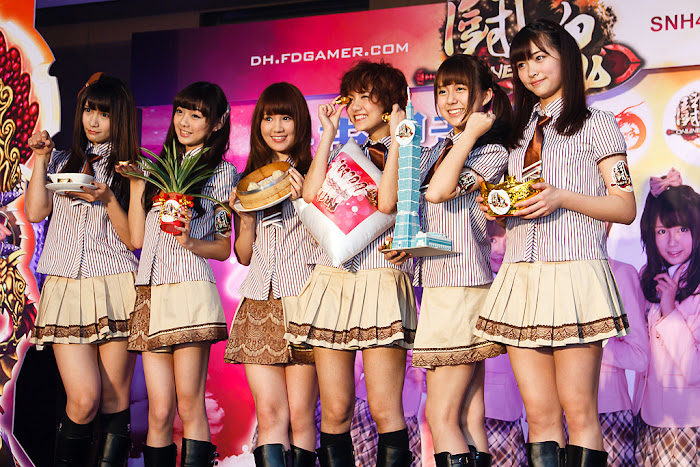 SNH48 xinh tươi trong lễ ra mắt Đấu Hồn Online - Ảnh 2
