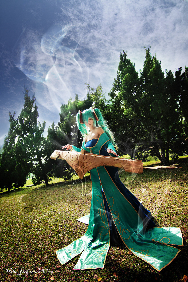 Ngắm cosplay Sona cực dễ thương của Sayaka - Ảnh 2