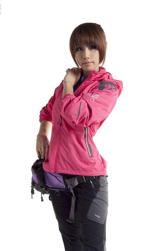 Tasha khoe dáng thể thao cực chuẩn - Ảnh 5
