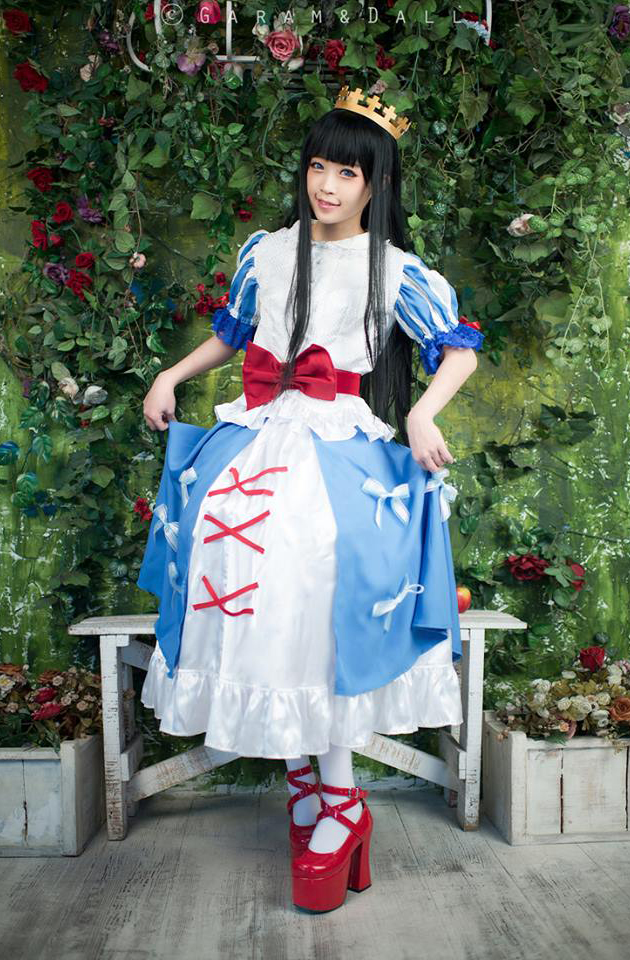 Tomia khoe cosplay Bạch Tuyết cực ấn tượng - Ảnh 4