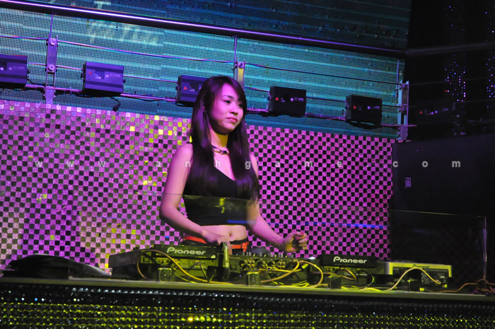 Nữ DJ xinh đẹp tại Thiên Long Anh Hùng Hội - Ảnh 6