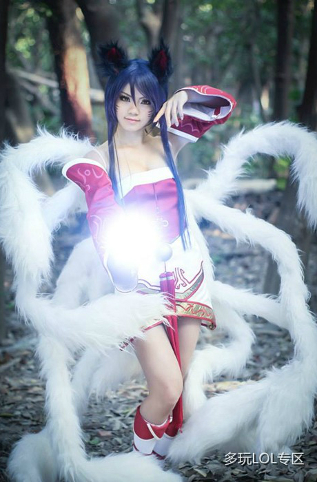 Ngắm cosplay hồ ly chín đuôi Ahri cực quyến rũ - Ảnh 9