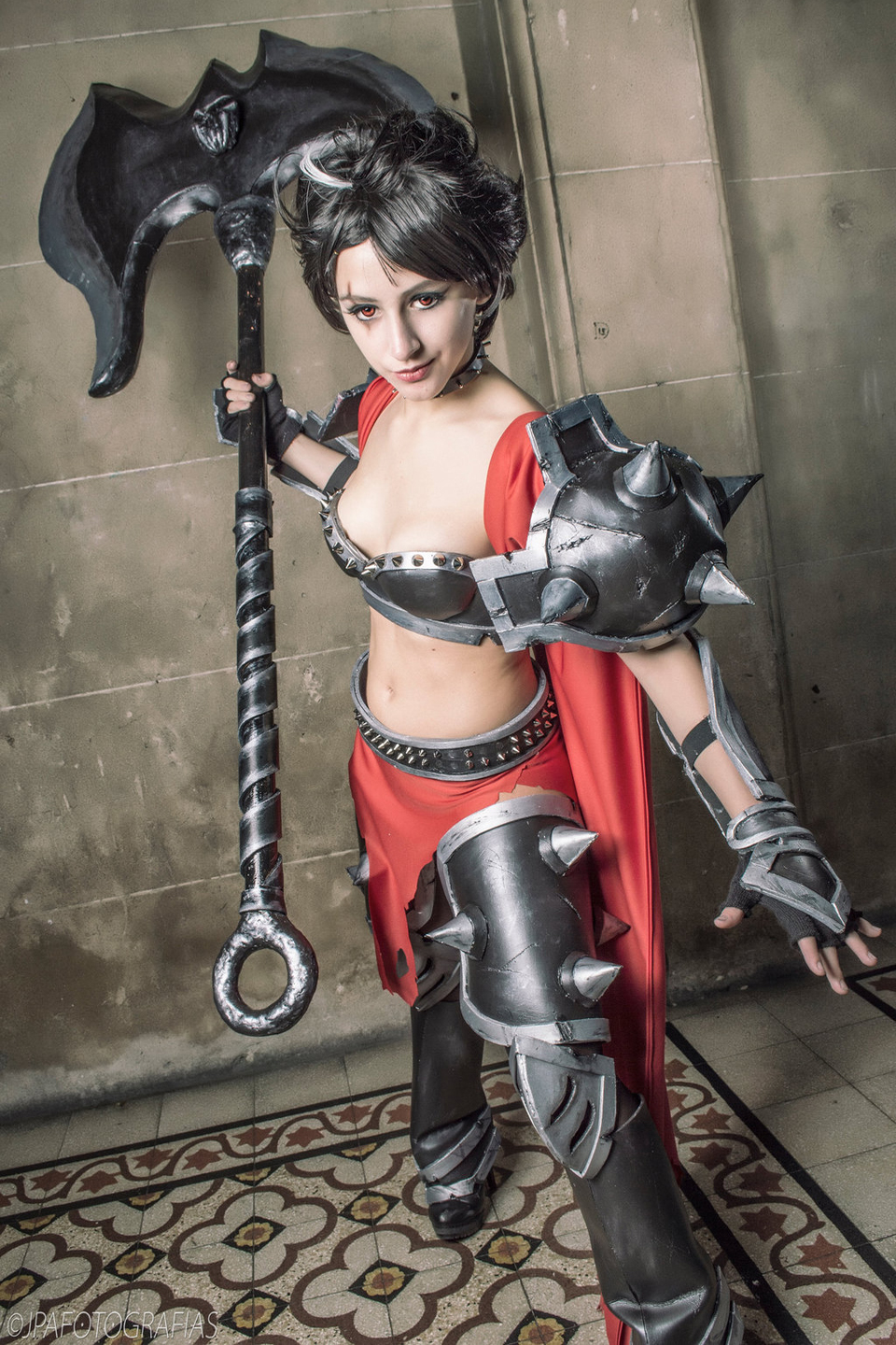 Ngắm cosplay Darius phiên bản nữ cực xinh - Ảnh 2