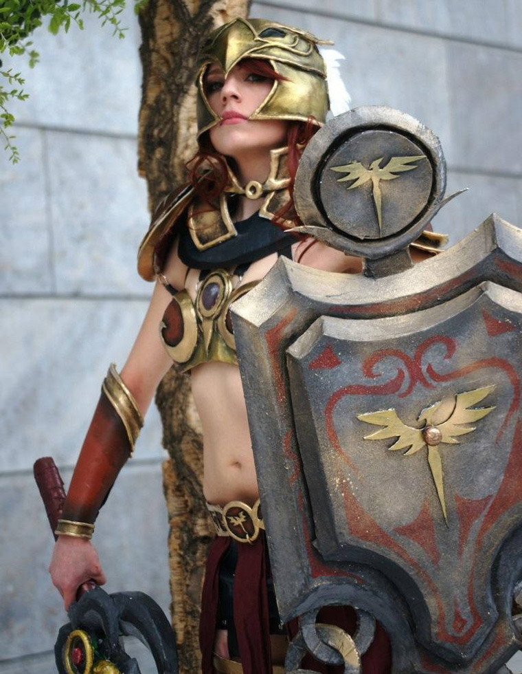 Cosplay Leona Chiến Thần cực ấn tượng của Fawkes - Ảnh 10