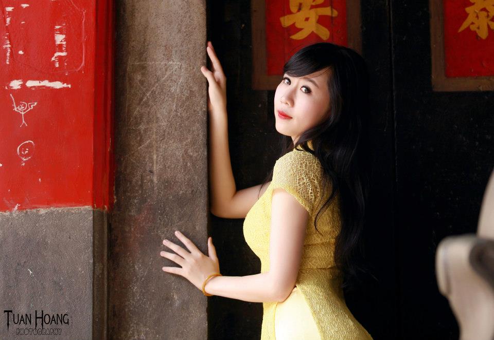 Nu Phạm thướt tha trong tà áo dài đón năm mới - Ảnh 10