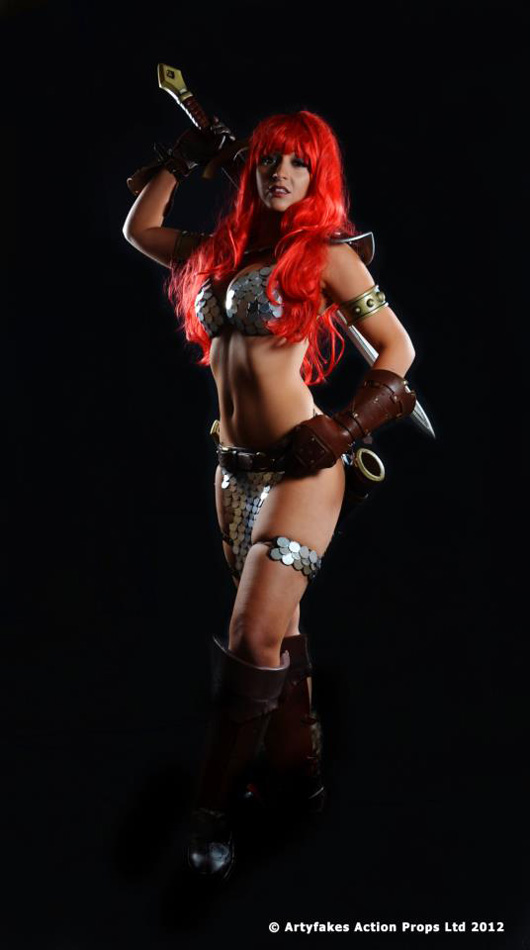 Choáng với vẻ đẹp gợi cảm của Red Sonja - Ảnh 8