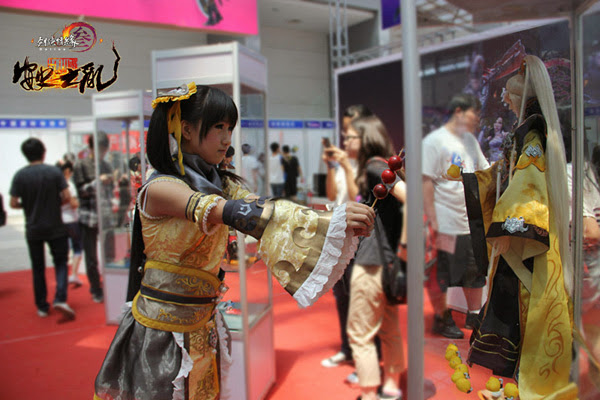 Ngắm bộ ảnh cosplay cực đẹp của Võ Lâm Truyền Kỳ 3 - Ảnh 12