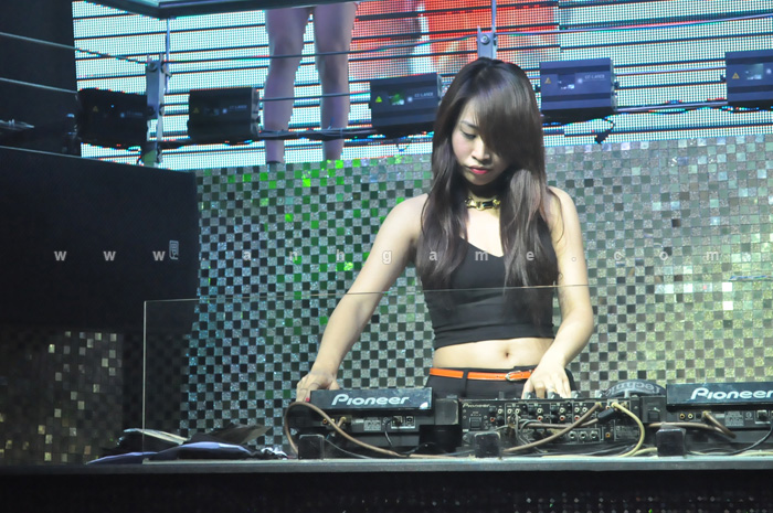 Nữ DJ xinh đẹp tại Thiên Long Anh Hùng Hội - Ảnh 14