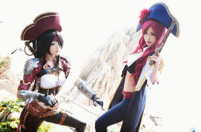 Miyuko khoe trọn bộ cosplay Katarina "cướp biển" - Ảnh 30