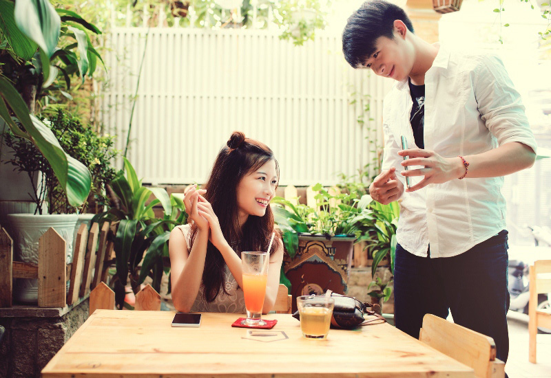 Cặp đôi "Hà Nội, em yêu anh" mê mẩn Phong Vân Truyền Kỳ - Ảnh 7