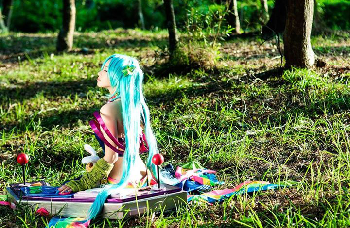 Cosplay Sona Giả Lập siêu gợi cảm và quyến rũ - Ảnh 12