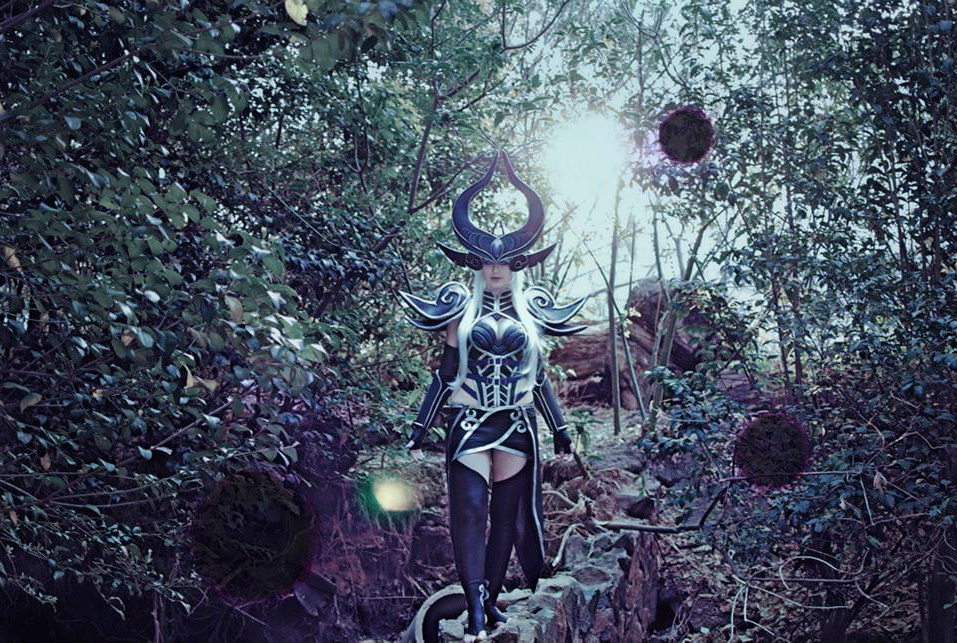 Ngắm cosplay Syndra cực quyến rũ của Kinpatsu - Ảnh 27