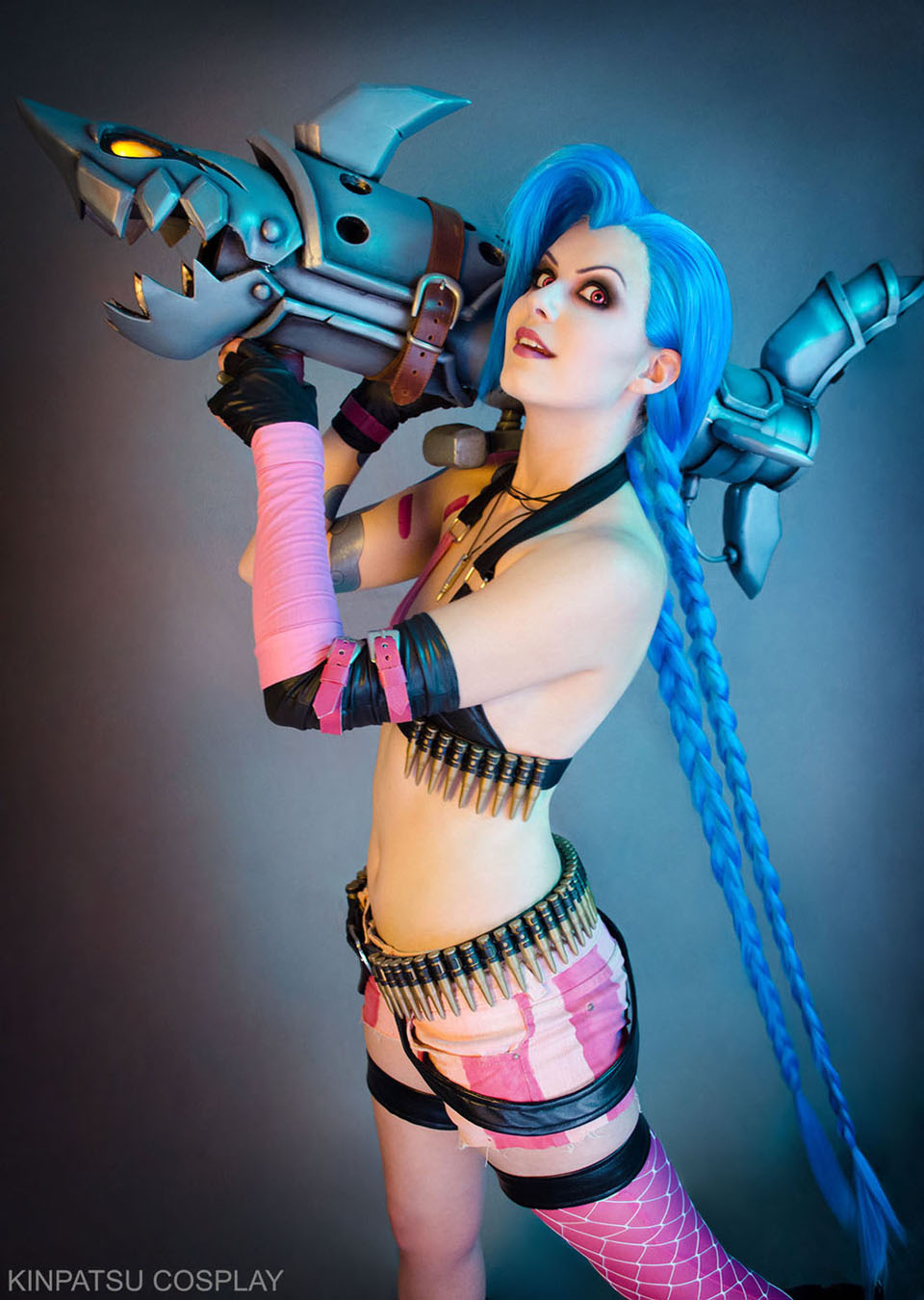 Cosplay Jinx và Jinx Thợ Săn Xác Sống