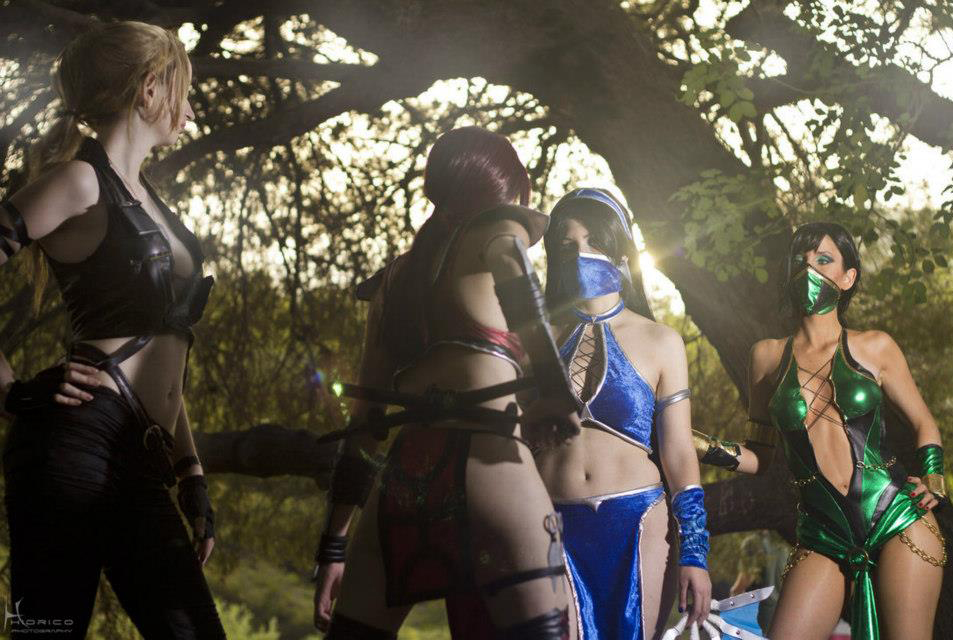 Ngất ngây với cosplay Mortal Kombat nóng bỏng - Ảnh 1