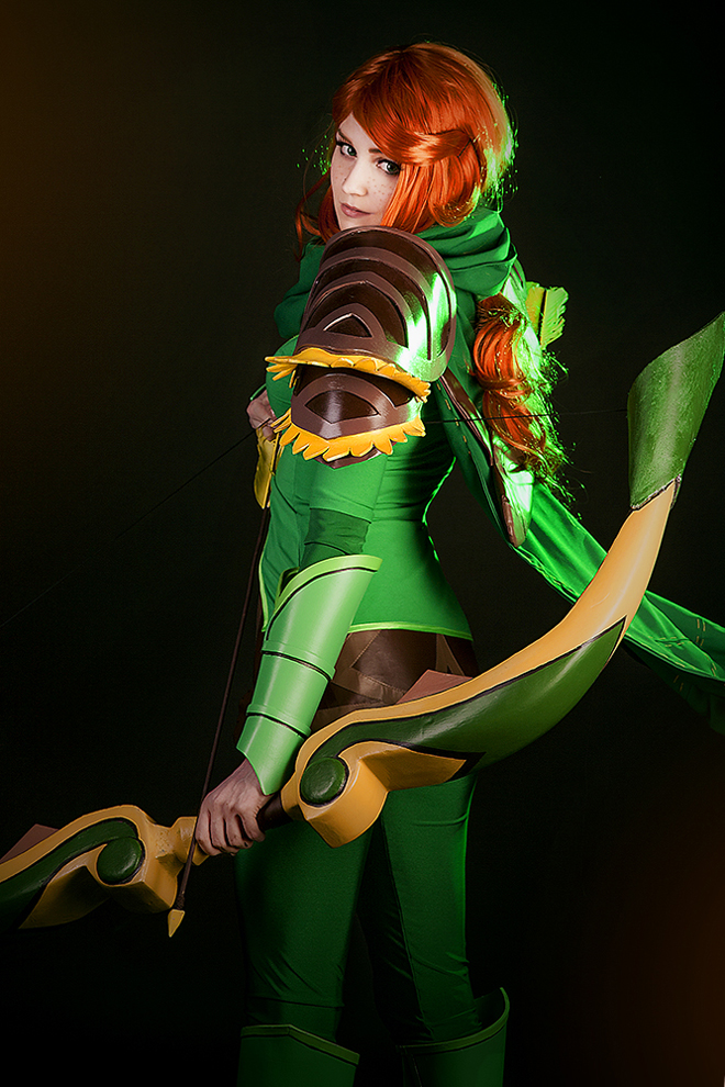 Thợ săn Windrunner trong DotA 2 xuất hiện ngoài đời - Ảnh 16