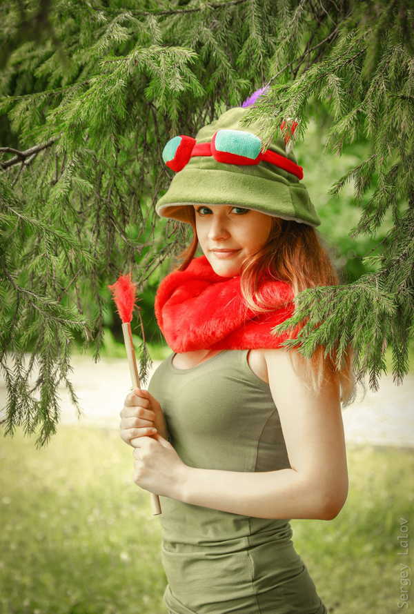 Cosplayer Nga gợi cảm với cosplay Teemo - Ảnh 2
