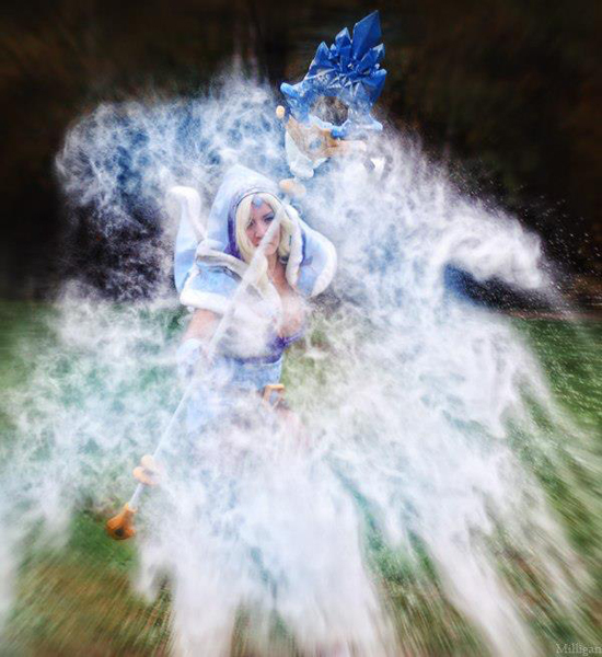 Một số cosplay ấn tượng về DotA 2 - Ảnh 7