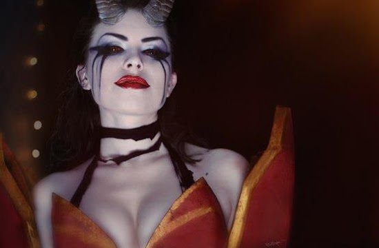 Một số cosplay ấn tượng về DotA 2 - Ảnh 10