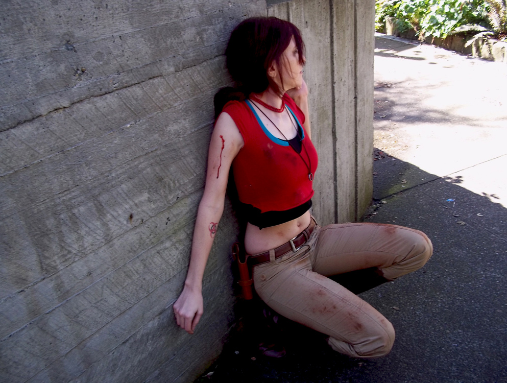 Thợ săn tiền thưởng Chloe Frazer gợi cảm và quyến rũ - Ảnh 13