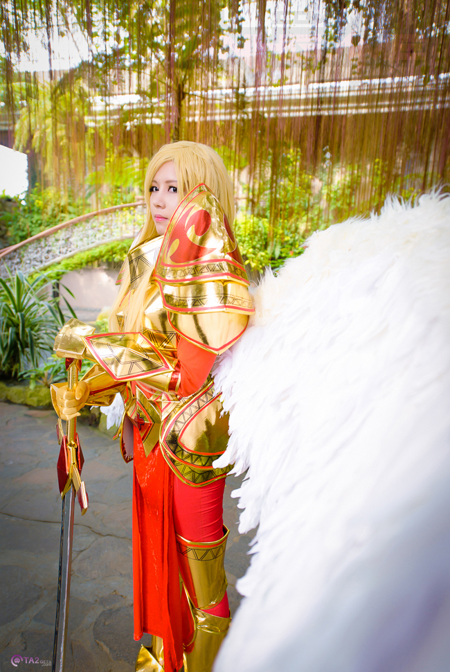 Cosplay "thiên thần phán quyết" Kayle cực chất - Ảnh 3