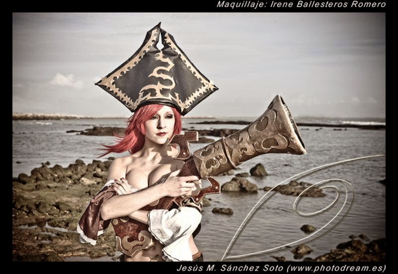 Vẻ đẹp gợi cảm của thợ săn tiền thưởng Miss Fortune - Ảnh 5