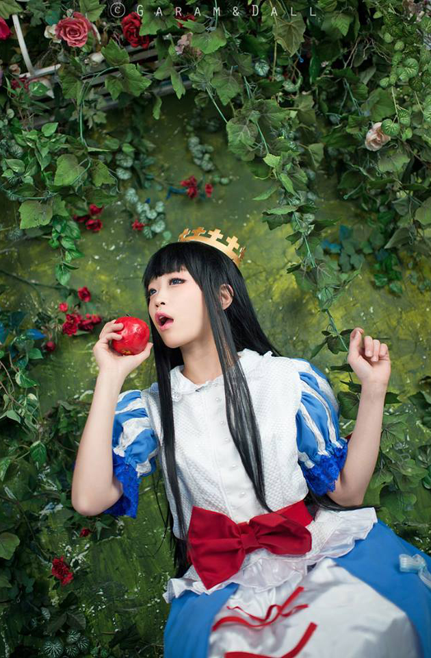 Tomia khoe cosplay Bạch Tuyết cực ấn tượng - Ảnh 16