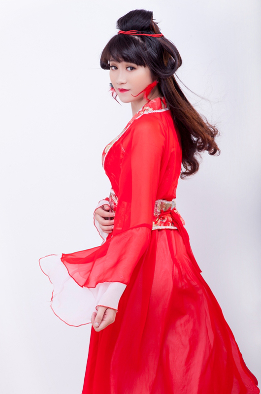 Mỹ nữ Việt quyến rũ với cosplay Thiên Địa Quyết - Ảnh 3