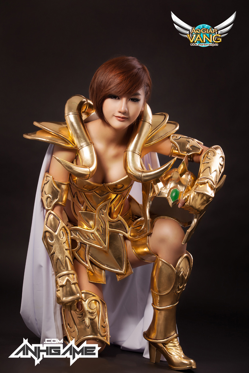 Cosplay Áo Giáp Vàng chất lừ của Quỳnh Nhi (Yuu) - Ảnh 2