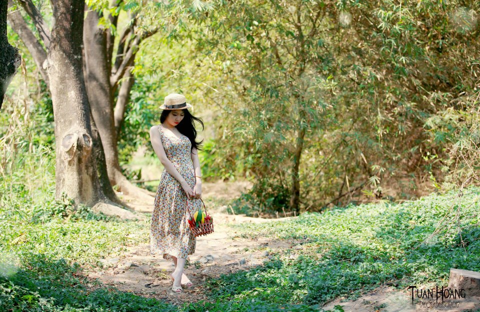 Hotgirl Cầu Trường Rực Lửa dịu dàng đón nắng xuân - Ảnh 4