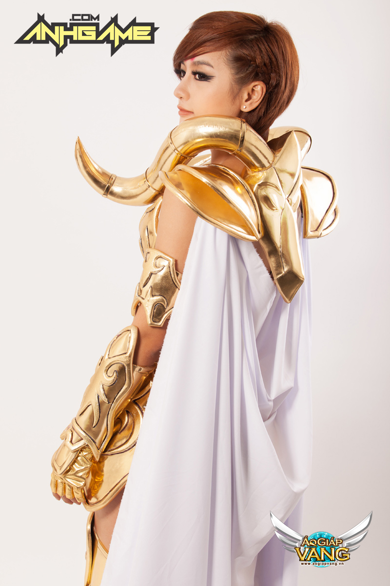 Cosplay Áo Giáp Vàng chất lừ của Quỳnh Nhi (Yuu) - Ảnh 4