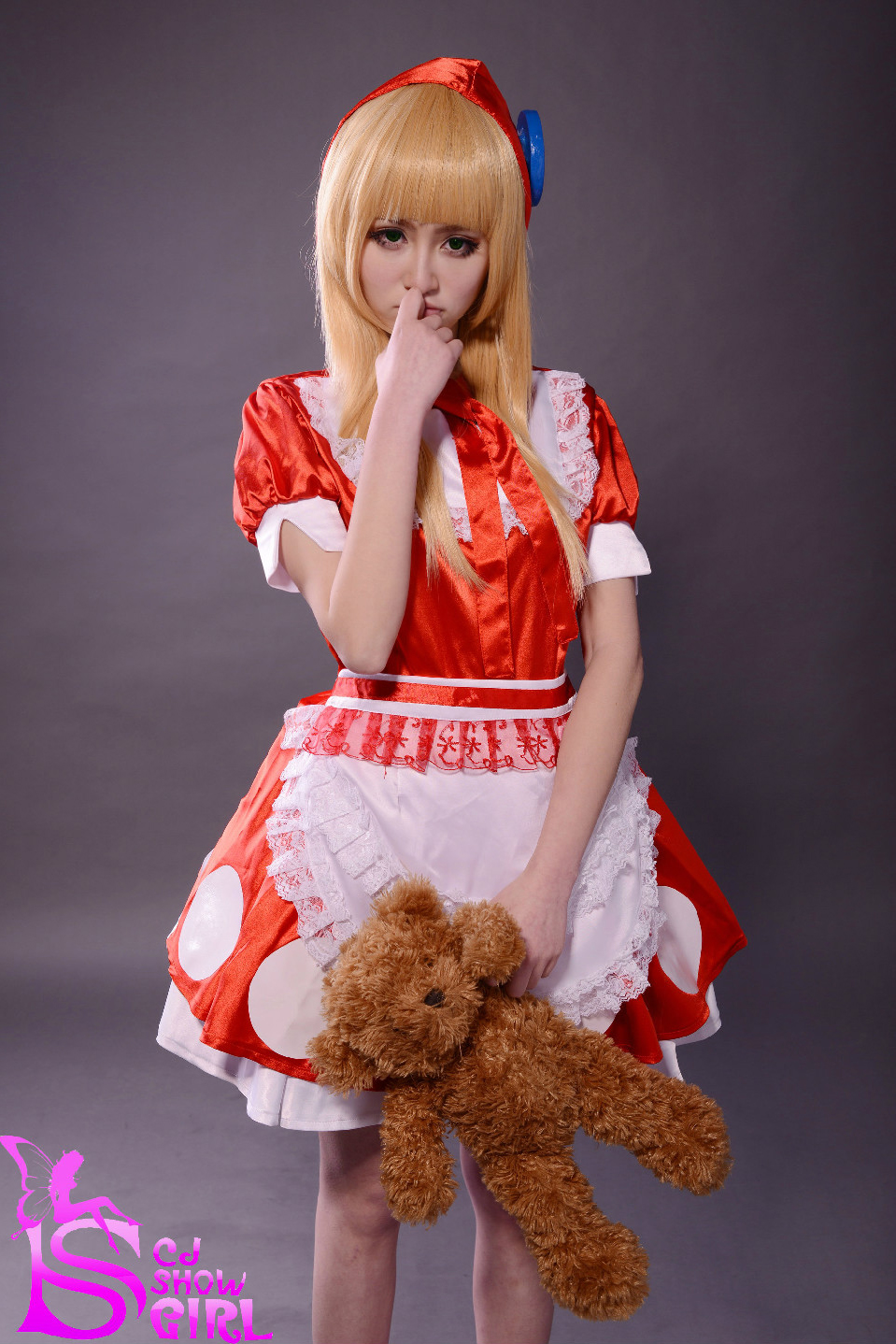 Bộ ảnh cosplay ấn tượng về "cô bé bóng tối" Annie - Ảnh 6